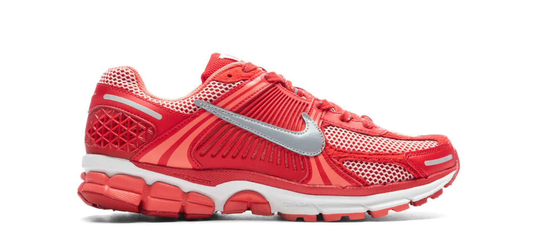 Nike Vomero 5 “University Red”