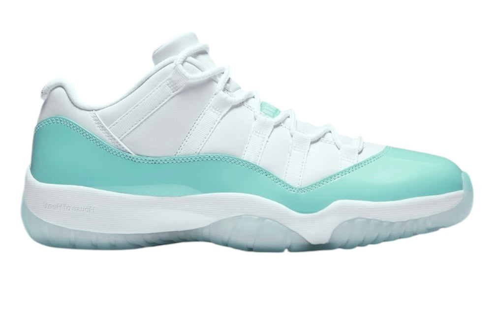 WMNNS Jordan 11 Low “Igloo