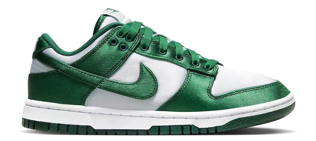 Nike Dunk Low Essential 